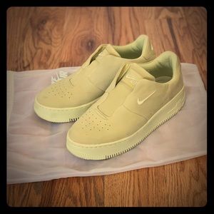 Nike Air Force 1 Sage XX Low Women’s Size 9 Green